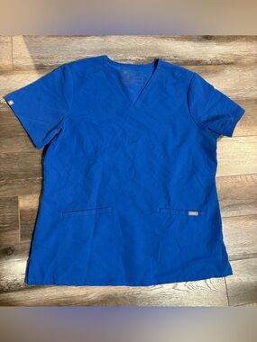 FIGS Casma Three-Pocket Scrub Top L